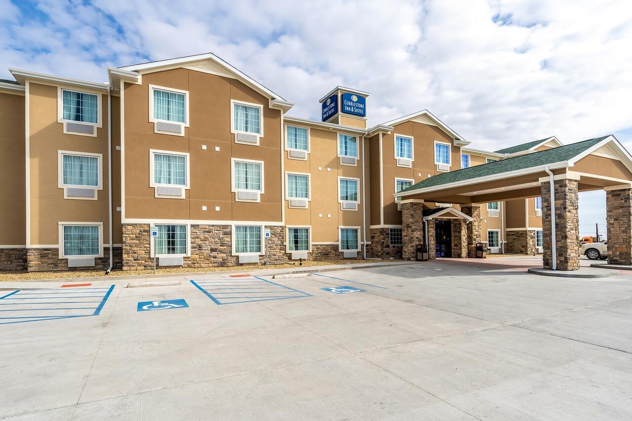 Cobblestone Inn & Suites - 克米特 外观 照片